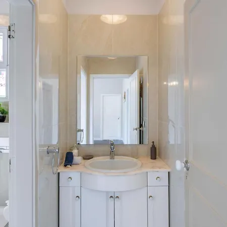 Villa Leonardo Caniço