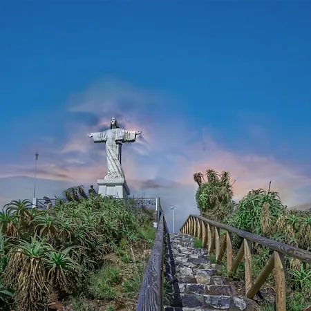 Leonardo Villa Canico (Madeira)