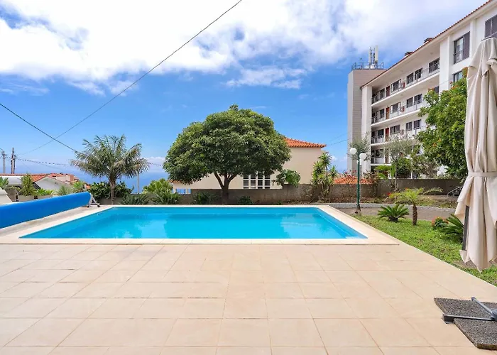 Leonardo Villa Caniço